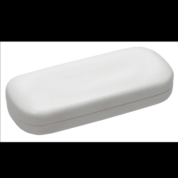 Marc Jacobs - Picture 1 of 2